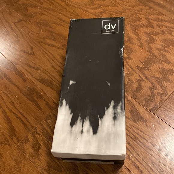 NIB Lissa Nude Stella Snake Flats, 8.5, - Picture 5 of 6